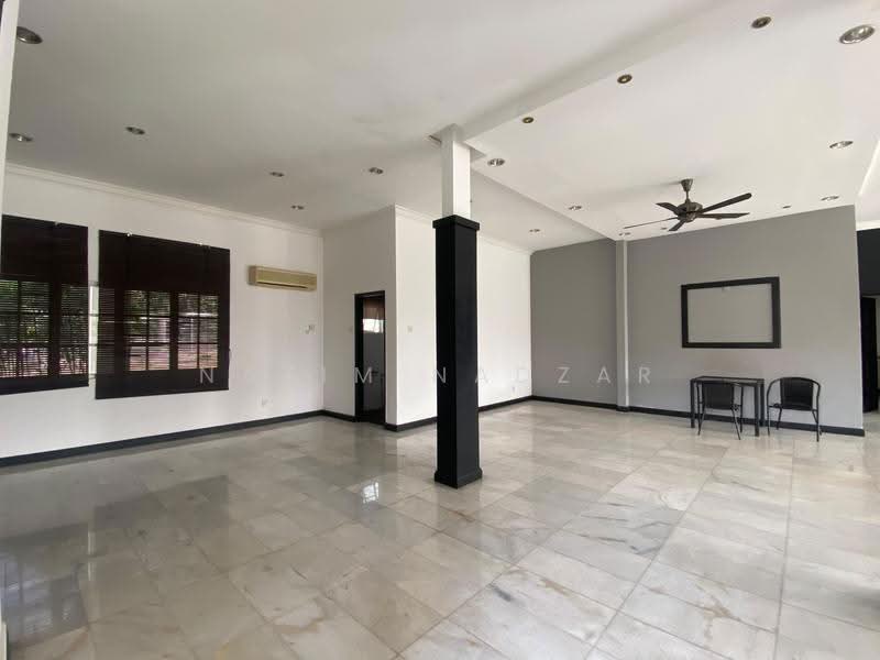Bungalow House for Sale in Country Heights (Kajang) - Nazim Nadzar - PropertyGuru.com.my
