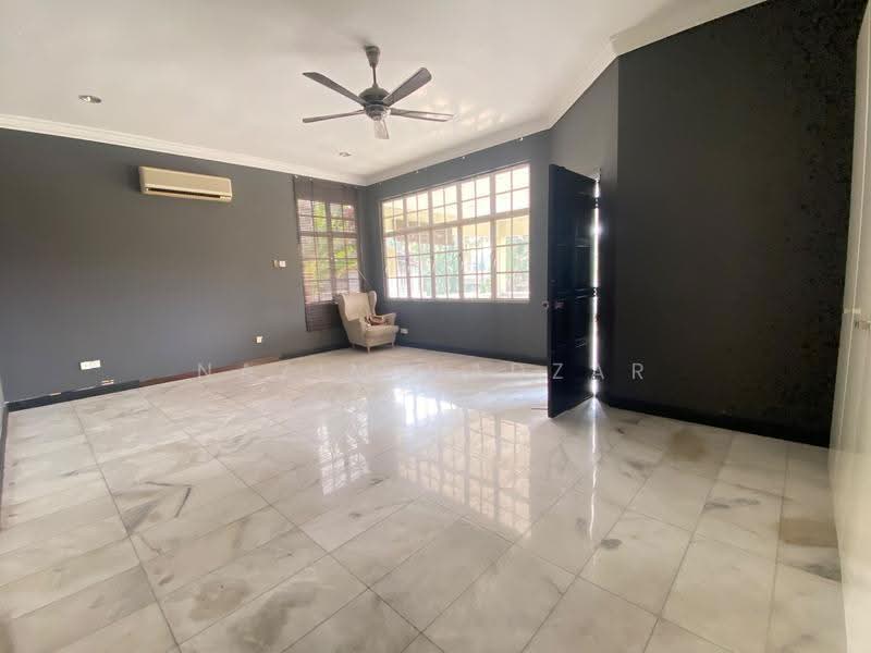 Bungalow House for Sale in Country Heights (Kajang) - Nazim Nadzar - PropertyGuru.com.my