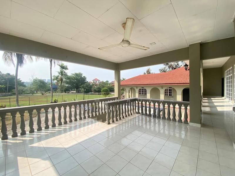 Bungalow House for Sale in Country Heights (Kajang) - Nazim Nadzar - PropertyGuru.com.my