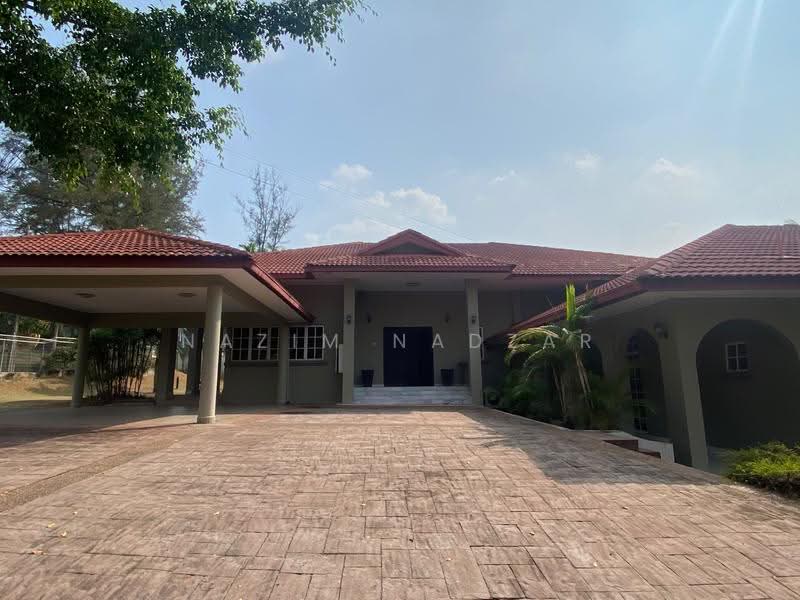 Bungalow House for Sale in Country Heights (Kajang) - Nazim Nadzar - PropertyGuru.com.my