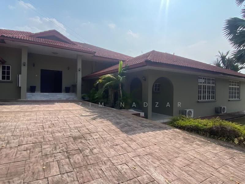 Bungalow House for Sale in Country Heights (Kajang) - Nazim Nadzar - PropertyGuru.com.my