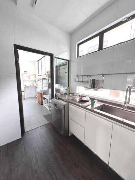 2-storey Terraced House for Sale in Taman Seri Austin (Tebrau) - Janice Yong - Kitchen - PropertyGuru.com.my