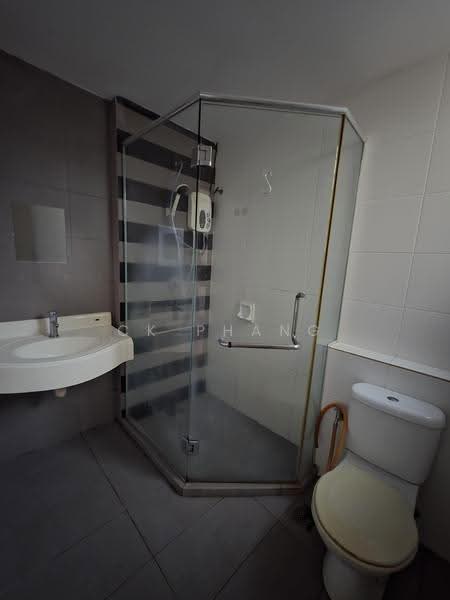 1.5-storey Terraced House for Sale in Puchong (Selangor) - CK Phang - Bathroom - PropertyGuru.com.my