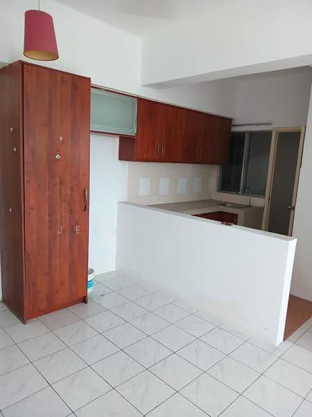 Kediaman Servis untuk Dijual di Rhythm Avenue - Jessie Chan - Kitchen - PropertyGuru.com.my