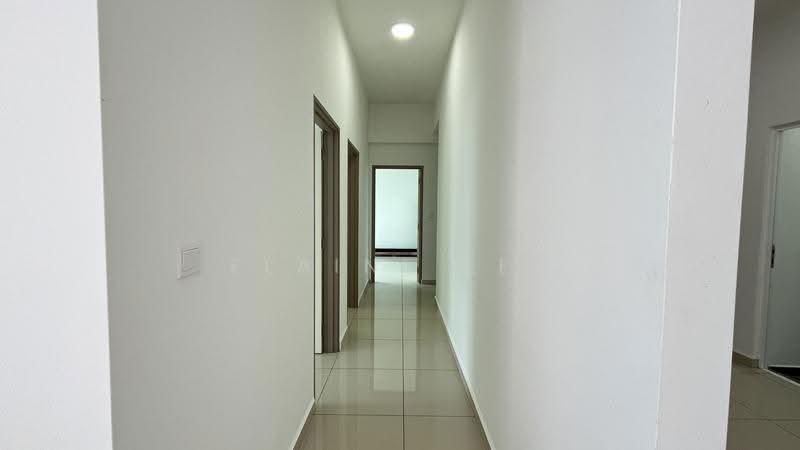 Condominium for Rent at Solaria Residences - Elaine Lee - Corridor - PropertyGuru.com.my