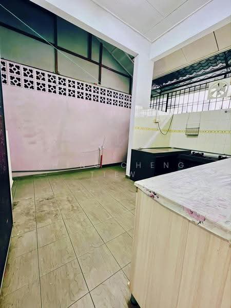 1-storey Terraced House for Sale in Taman Nusa Bestari 2 (Iskandar Puteri (Nusajaya)) - Sheng Cheng Tiew - Kitchen - PropertyGuru.com.my