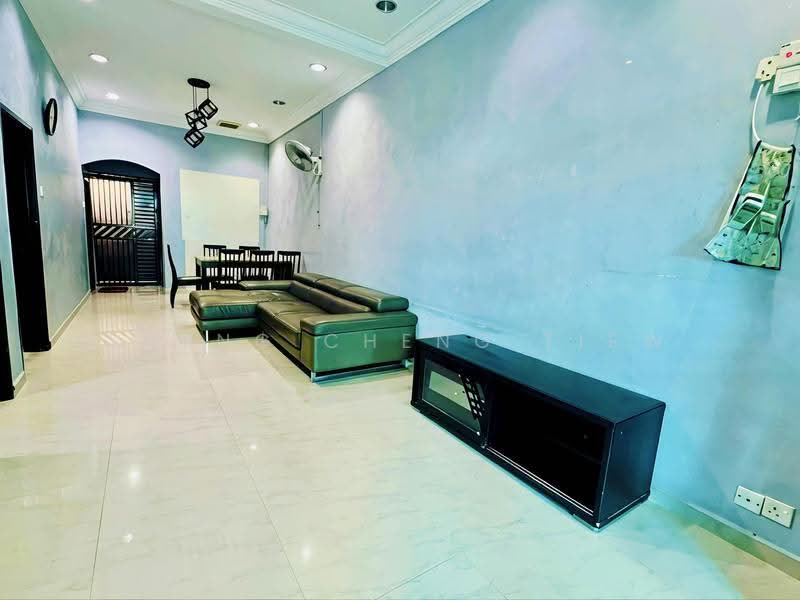 1-storey Terraced House for Sale in Taman Nusa Bestari 2 (Iskandar Puteri (Nusajaya)) - Sheng Cheng Tiew - Living Room - PropertyGuru.com.my