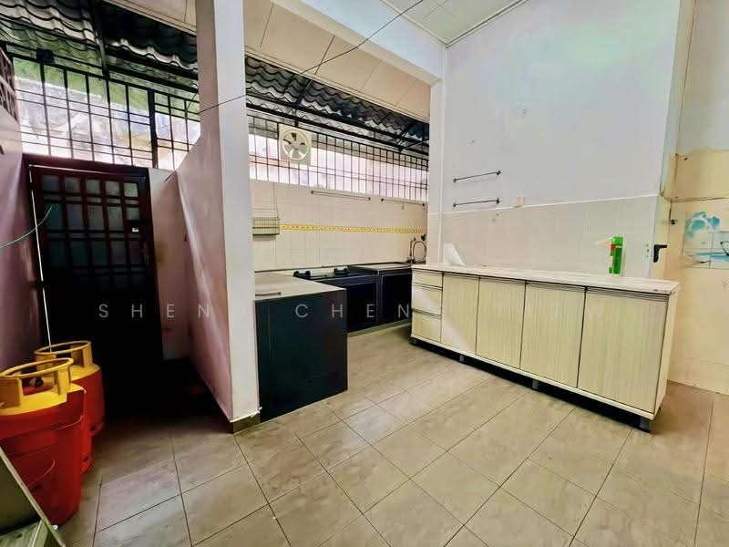 1-storey Terraced House for Sale in Taman Nusa Bestari 2 (Iskandar Puteri (Nusajaya)) - Sheng Cheng Tiew - Kitchen - PropertyGuru.com.my