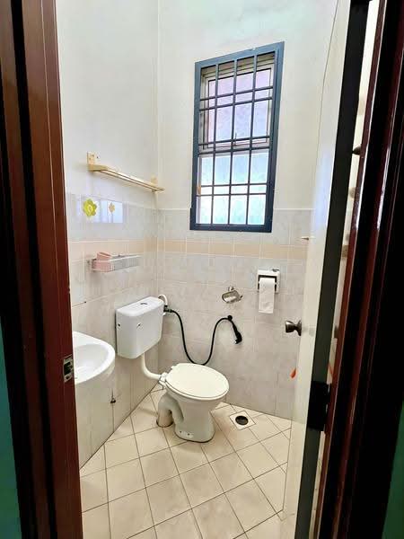 1-storey Terraced House for Sale in Taman Nusa Bestari 2 (Iskandar Puteri (Nusajaya)) - Sheng Cheng Tiew - Bathroom - PropertyGuru.com.my
