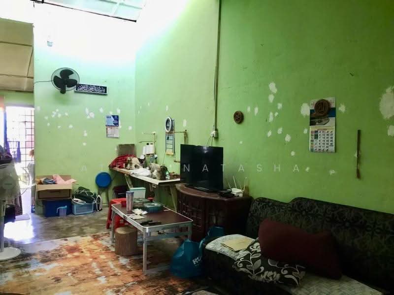 1-storey Terraced House for Sale in Kampung Padang Landak (Pelagat) - Atina Natasha - Living Room - PropertyGuru.com.my