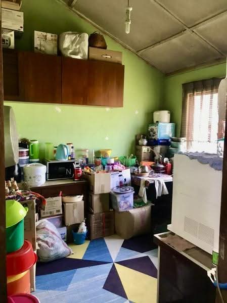 1-storey Terraced House for Sale in Kampung Padang Landak (Pelagat) - Atina Natasha - Kitchen - PropertyGuru.com.my