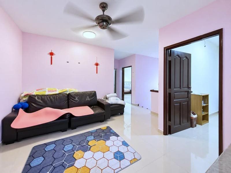 2-storey Terraced House for Sale in Taman Molek (Johor Bahru) - Karl Lim - Living Room - PropertyGuru.com.my