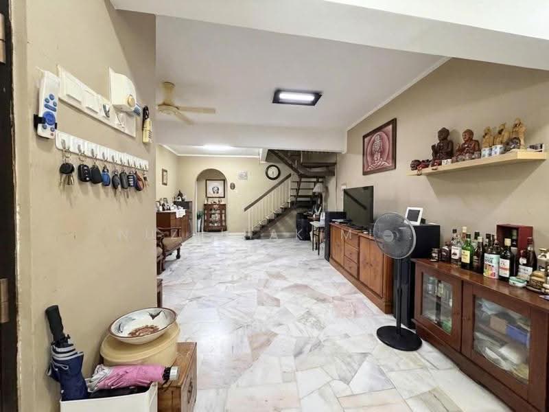Rumah Teres 2-Tingkat untuk Dijual di Usj 2 (Subang Jaya) - NUZULHAKIMI . - Living Room - PropertyGuru.com.my