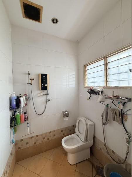 Rumah Teres 2-Tingkat untuk Dijual di Usj 2 (Subang Jaya) - NUZULHAKIMI . - Bathroom - PropertyGuru.com.my