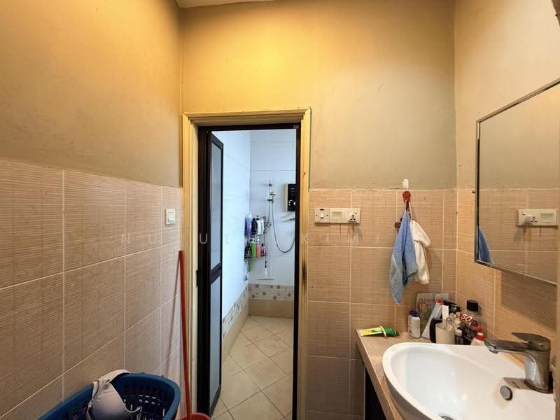 Rumah Teres 2-Tingkat untuk Dijual di Usj 2 (Subang Jaya) - NUZULHAKIMI . - Bathroom - PropertyGuru.com.my