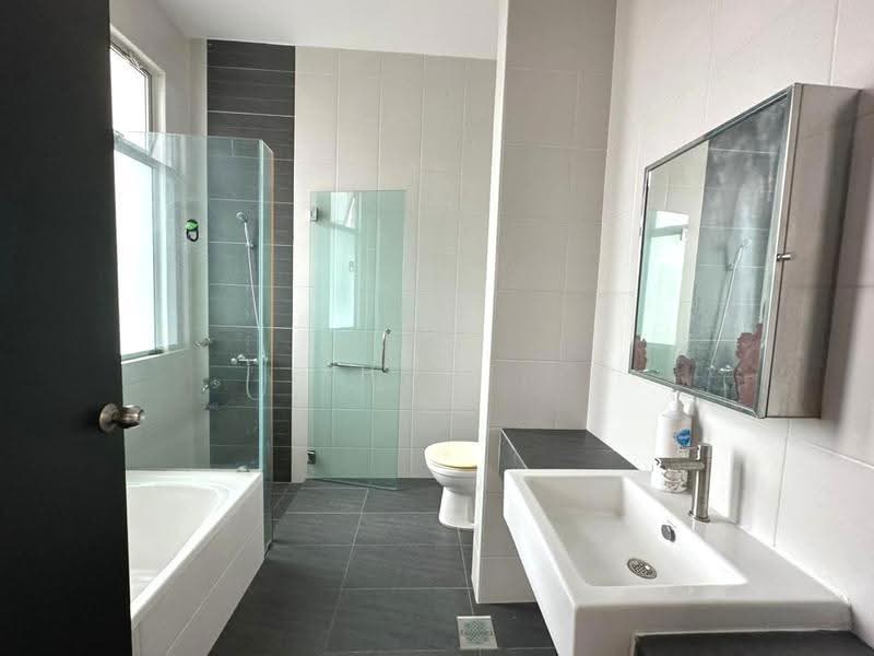 Rumah Berkembar untuk Dijual di Johor Bahru (Johor) - Khoo . - Bathroom - PropertyGuru.com.my