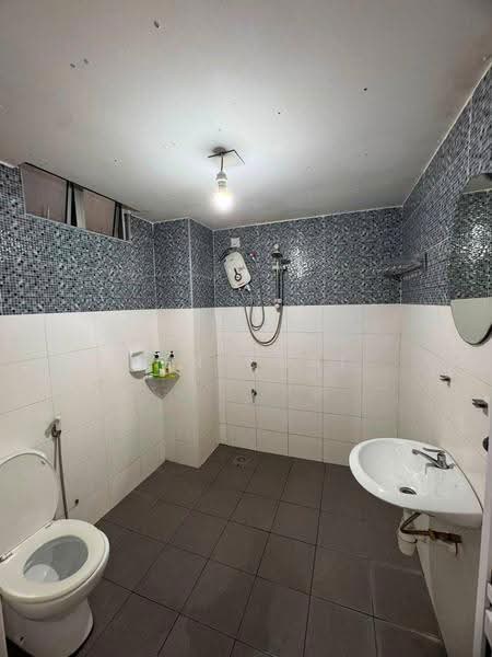 Service Residence for Sale at Tebrau City Residences - Ken Chai - Bathroom - PropertyGuru.com.my