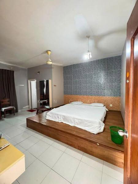 Service Residence for Sale at Tebrau City Residences - Ken Chai - Bedroom - PropertyGuru.com.my