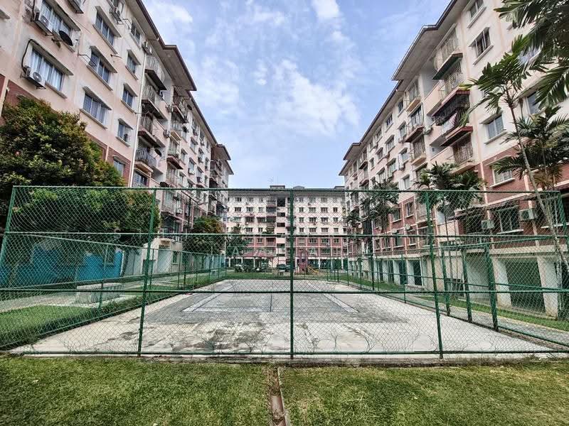 Pangsapuri untuk Dijual di Latan Biru - SITI KHAIRIYAH JAAFAR - Exterior - PropertyGuru.com.my