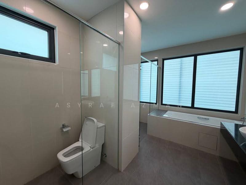 Zero-Lot Bungalow for Rent in Cyberjaya (Selangor) - Asyraf Azman - Bathroom - PropertyGuru.com.my
