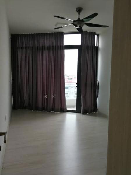 Kediaman Servis untuk Disewa di GEM Residences - BK Loi - Balcony - PropertyGuru.com.my