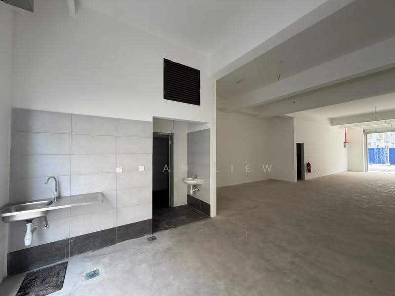 Shop / Office for Rent in Bandar Baru Kundang (Rawang) - Bryan Liew - Interior - PropertyGuru.com.my