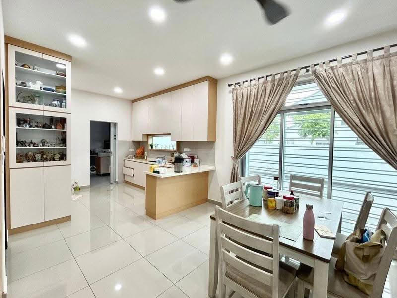 2-storey Terraced House for Sale in Taman Impian Emas (Skudai) - Crystal Kong - Kitchen - PropertyGuru.com.my