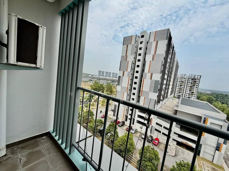 Kondominium untuk Dijual di Cassia Residence @ Laman View - Nurul Ain Muharam - Balcony - PropertyGuru.com.my