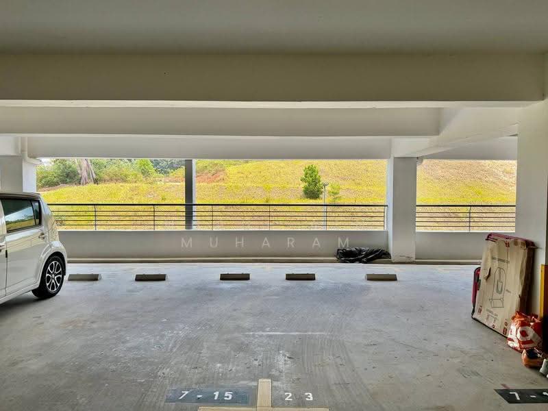 Kondominium untuk Dijual di Cassia Residence @ Laman View - Nurul Ain Muharam - Car Park - PropertyGuru.com.my