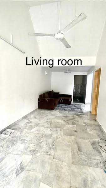 1-storey Terraced House for Rent in Puchong (Selangor) - Tron Wan - Living Room - PropertyGuru.com.my