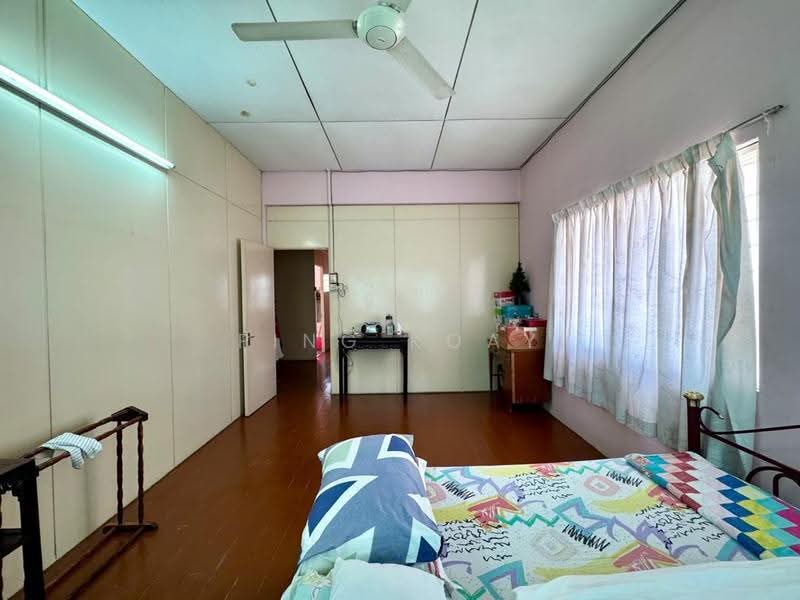 Rumah Berkembar untuk Dijual di Bukit Dumbar (Jelutong) - Ping Koay - Bedroom - PropertyGuru.com.my