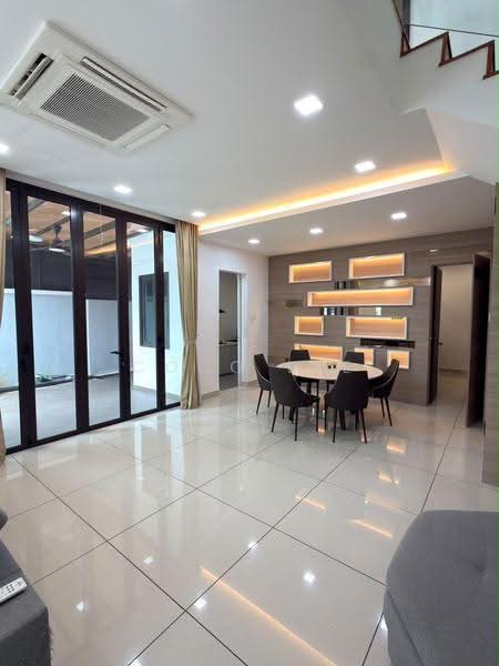 Rumah Kluster untuk Disewa di Taman Adda Heights (Tebrau) - Coco Lee - Living Room - PropertyGuru.com.my