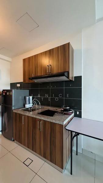Kediaman Servis untuk Dijual di D'Inspire Residence (Inspira Bestari) - Janice Teo - Kitchen - PropertyGuru.com.my