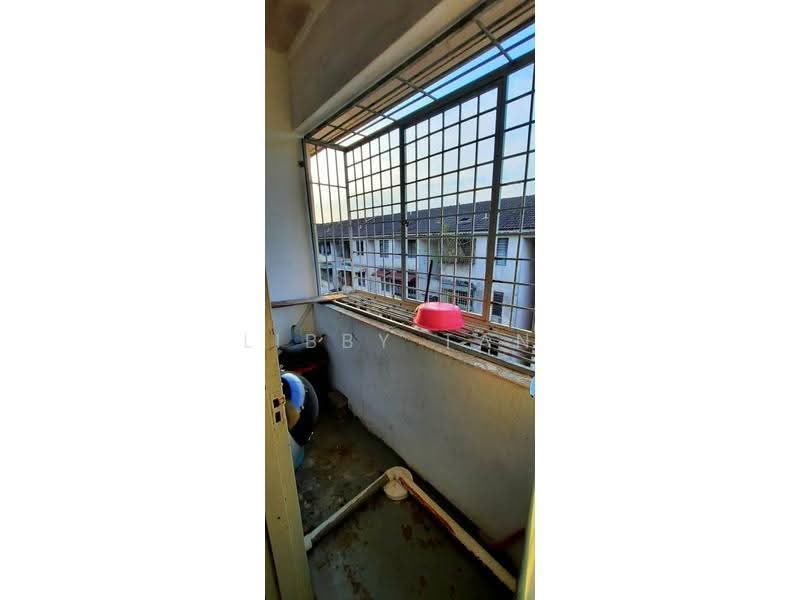 Rumah Flat untuk Dijual di Taman Bukit Rawang Jaya - Libby Tan - Balcony - PropertyGuru.com.my