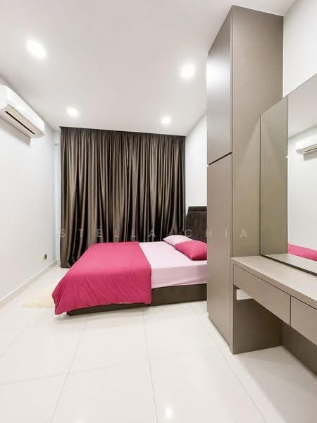 Kediaman Servis untuk Dijual di D'Suites Akasia Horizon @ Horizon Hills - Stella Chia - Bedroom - PropertyGuru.com.my