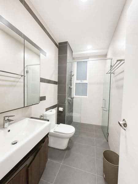 Kediaman Servis untuk Dijual di D'Suites Akasia Horizon @ Horizon Hills - Stella Chia - Bathroom - PropertyGuru.com.my