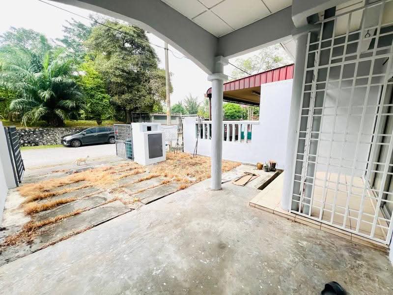 2-storey Terraced House for Sale in Seksyen 8 (Bandar Baru Bangi) - Hawa Ibrahim - Exterior - PropertyGuru.com.my