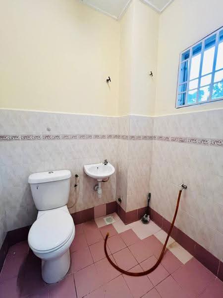 2-storey Terraced House for Sale in Seksyen 8 (Bandar Baru Bangi) - Hawa Ibrahim - Bathroom - PropertyGuru.com.my