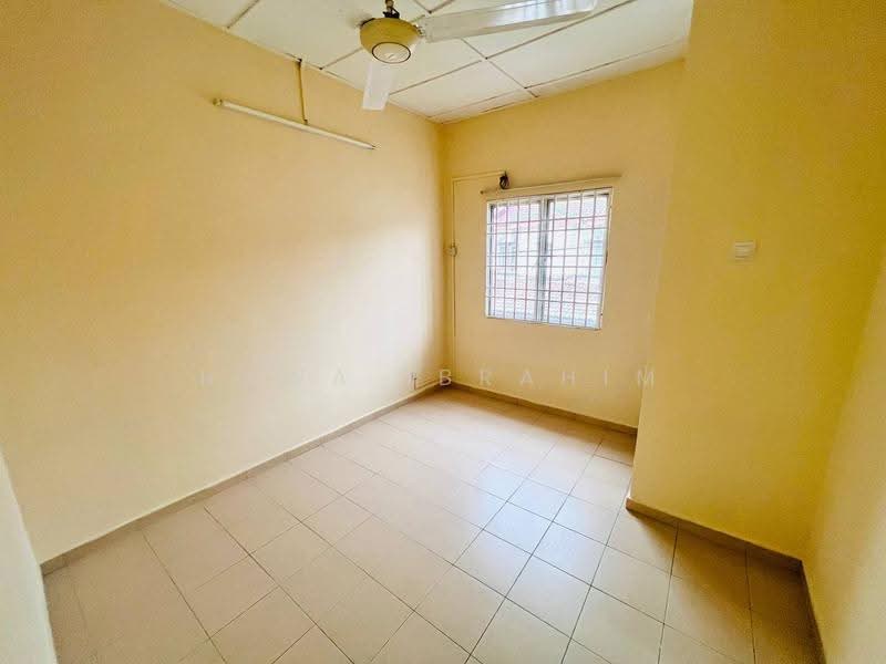 2-storey Terraced House for Sale in Seksyen 8 (Bandar Baru Bangi) - Hawa Ibrahim - Interior - PropertyGuru.com.my
