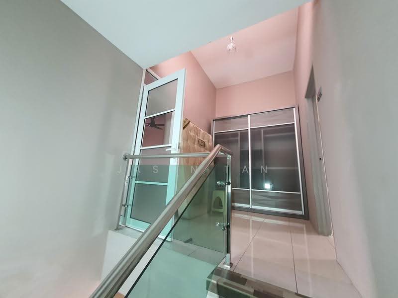 Rumah Teres 2-Tingkat untuk Dijual di Lestari Putra (Seri Kembangan) - Jason Tan - Interior - PropertyGuru.com.my