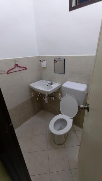 2-storey Terraced House for Rent in Bukit Indah (Iskandar Puteri (Nusajaya)) - Daniel Yong - Bathroom - PropertyGuru.com.my
