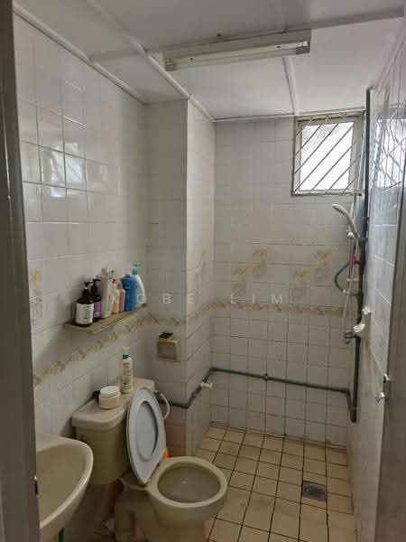 Kondominium untuk Dijual di Casa Ria - Kobe Lim - Bathroom - PropertyGuru.com.my