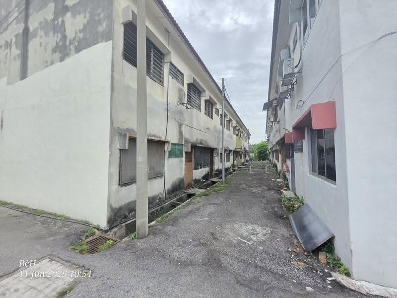2-storey Terraced House for Sale in Taman Meru Jaya (Kapar) - Nik Hazizullah - PropertyGuru.com.my