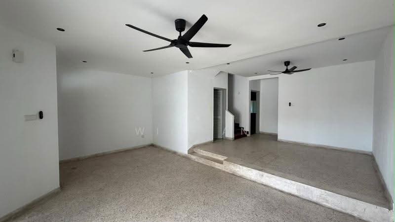 2-storey Terraced House for Sale in Taman Perling (Perling) - Win Tan - Living Room - PropertyGuru.com.my