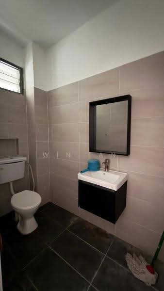 2-storey Terraced House for Sale in Taman Perling (Perling) - Win Tan - Bathroom - PropertyGuru.com.my