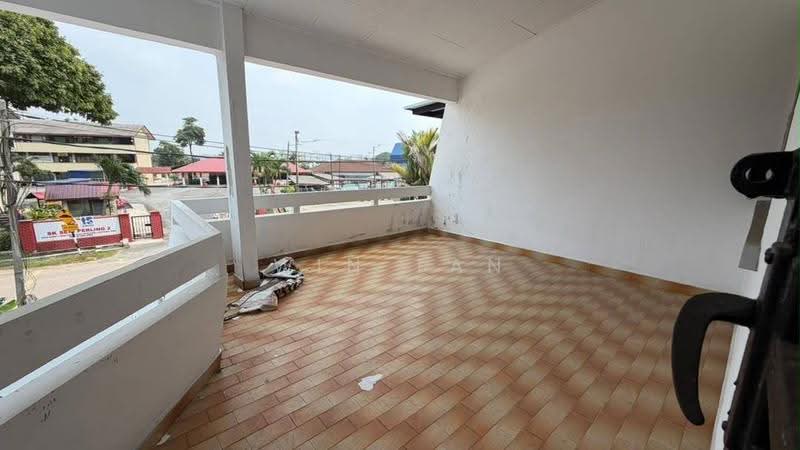 2-storey Terraced House for Sale in Taman Perling (Perling) - Win Tan - Balcony - PropertyGuru.com.my