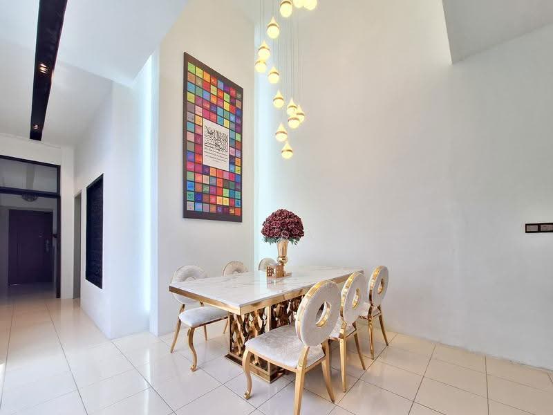 Rumah Berkembar untuk Dijual di Banting (Selangor) - Alif Saad - Dining Room - PropertyGuru.com.my