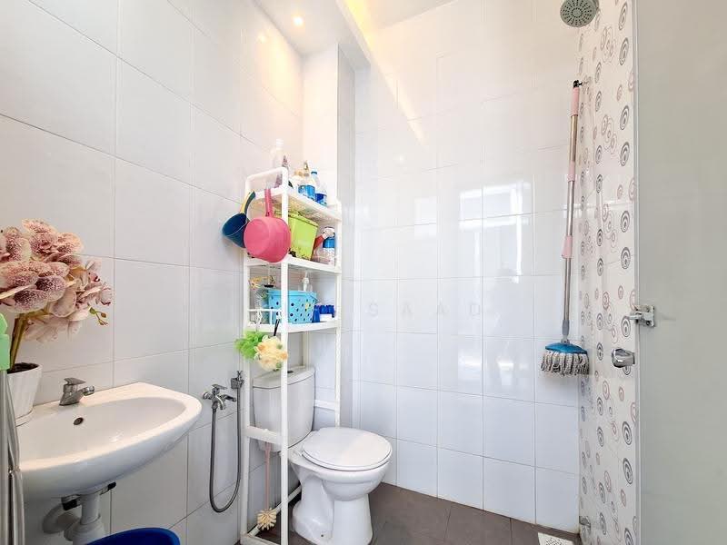 Rumah Berkembar untuk Dijual di Banting (Selangor) - Alif Saad - Bathroom - PropertyGuru.com.my