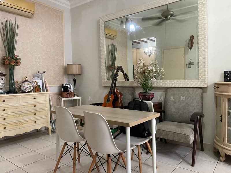 2.5-storey Terraced House for Sale in Desa Andaman (Setapak) - Yasmin Sulaiman - Dining Room - PropertyGuru.com.my