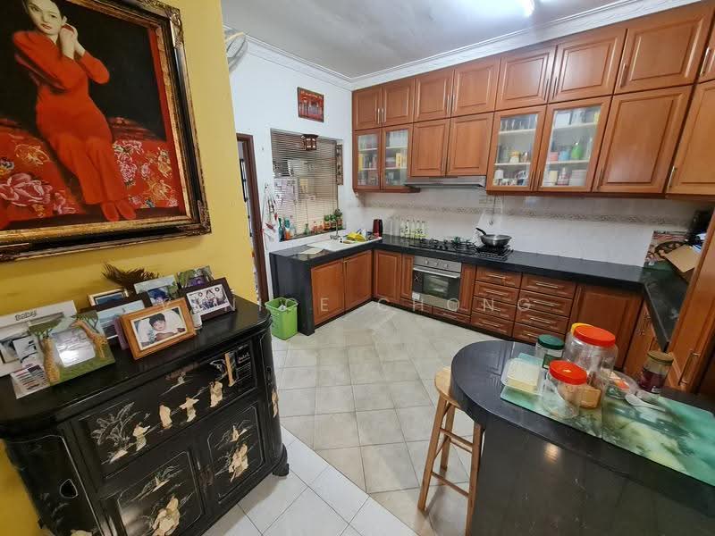 Rumah Berkembar untuk Dijual di Bandar Kinrara Seksyen 6 (Bandar Kinrara) - Venice Chong - Kitchen - PropertyGuru.com.my
